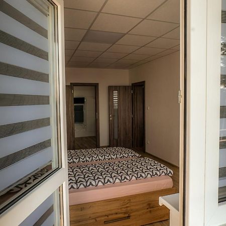 Kaluža Apartmany Motocentrum מראה חיצוני תמונה