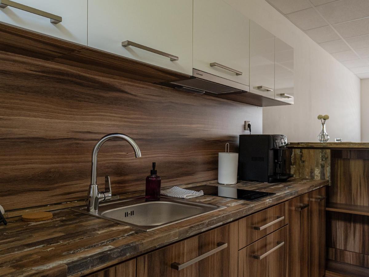 Kaluža Apartmany Motocentrum מראה חיצוני תמונה